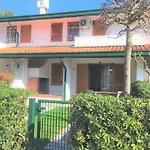 Semesterbostad Villaggio Danubio *