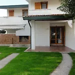 Villaggio Danubio بيبيوني