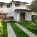 別荘 Villaggio Danubio ビビオーネ