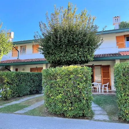 Villaggio Danubio بيبيوني